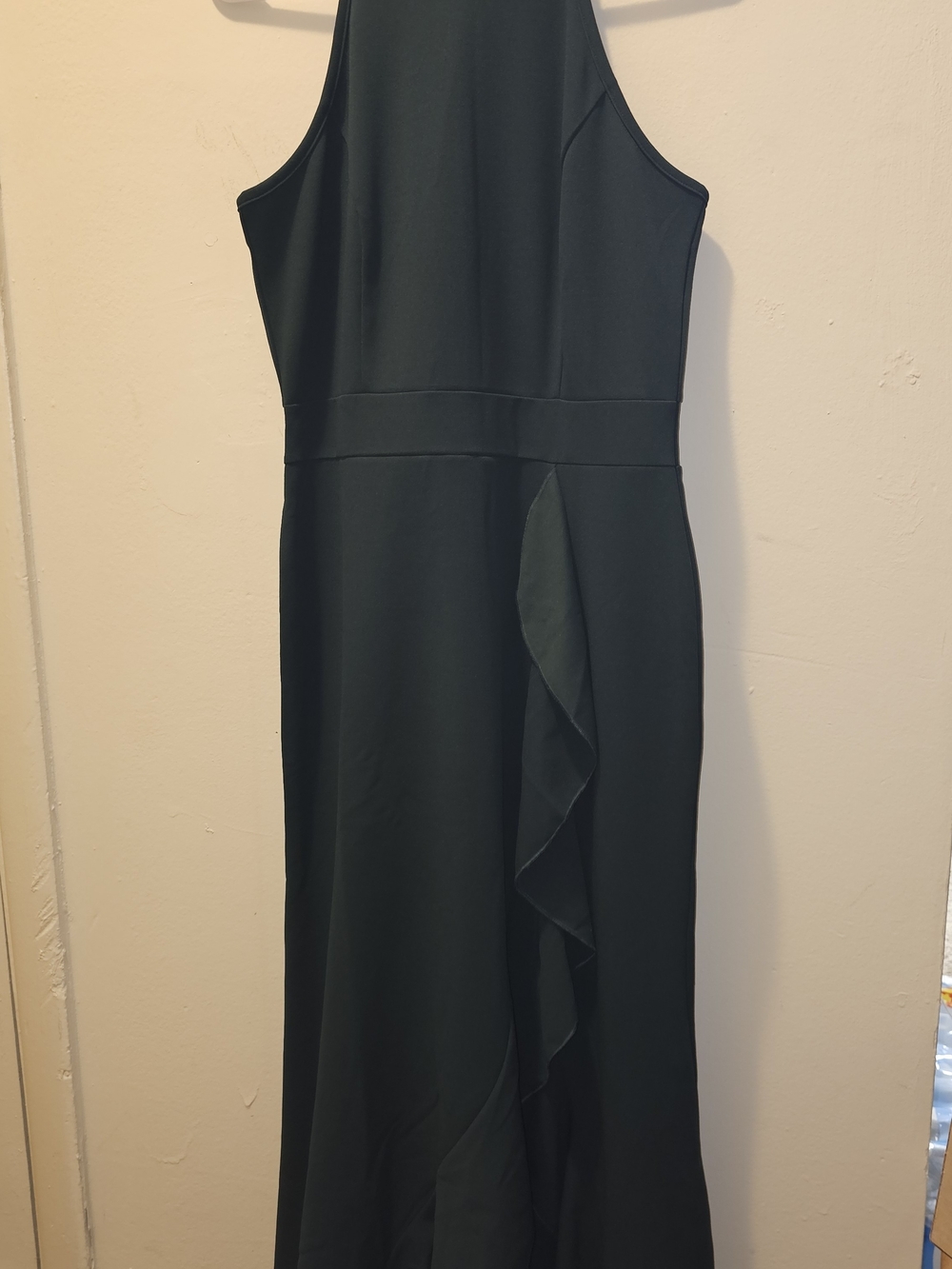 Sleeveless Dark Green Maxi Dress with Front Ruffle